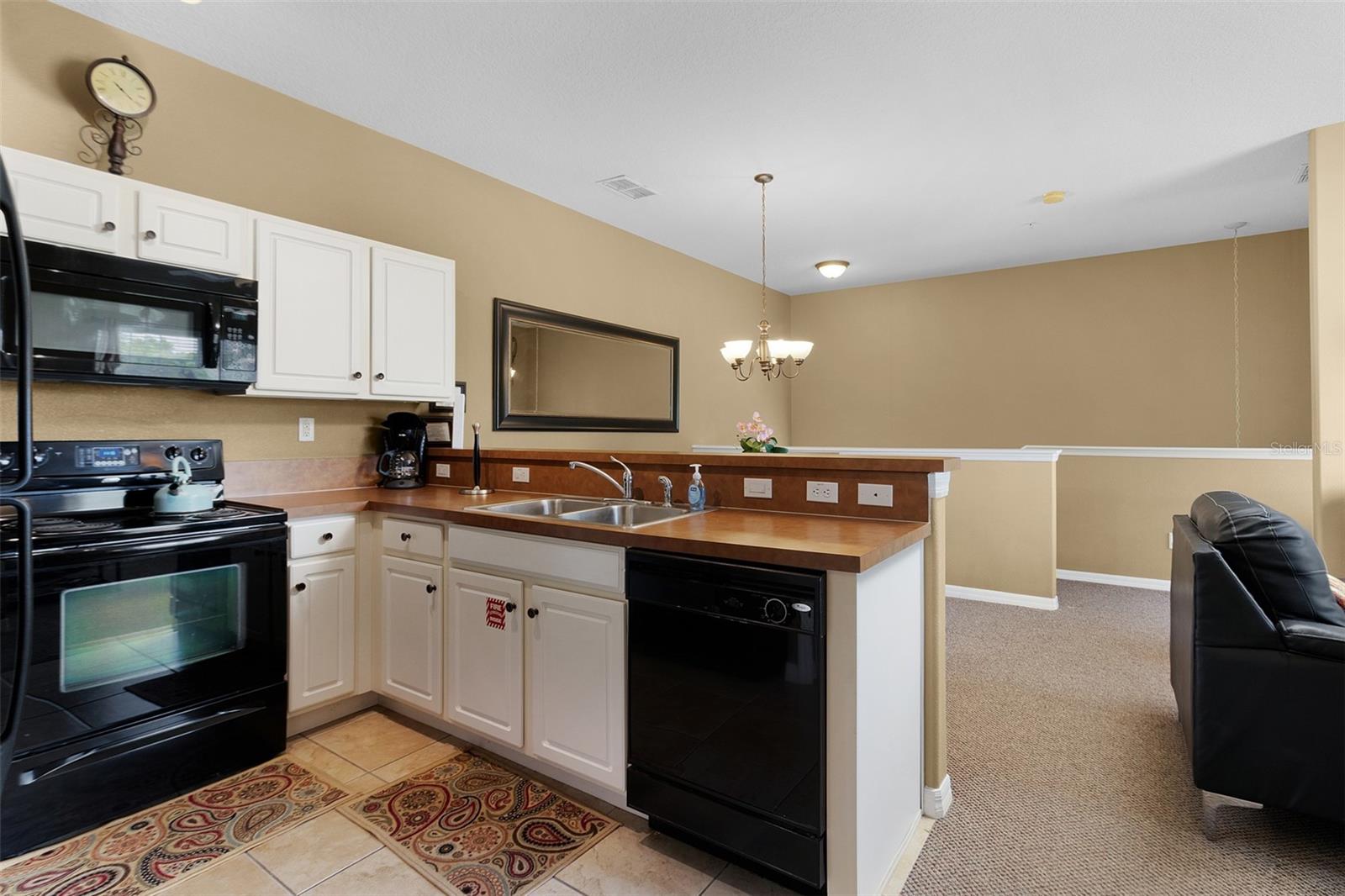 OAKWATER CONDO PH 20-23 - Residential