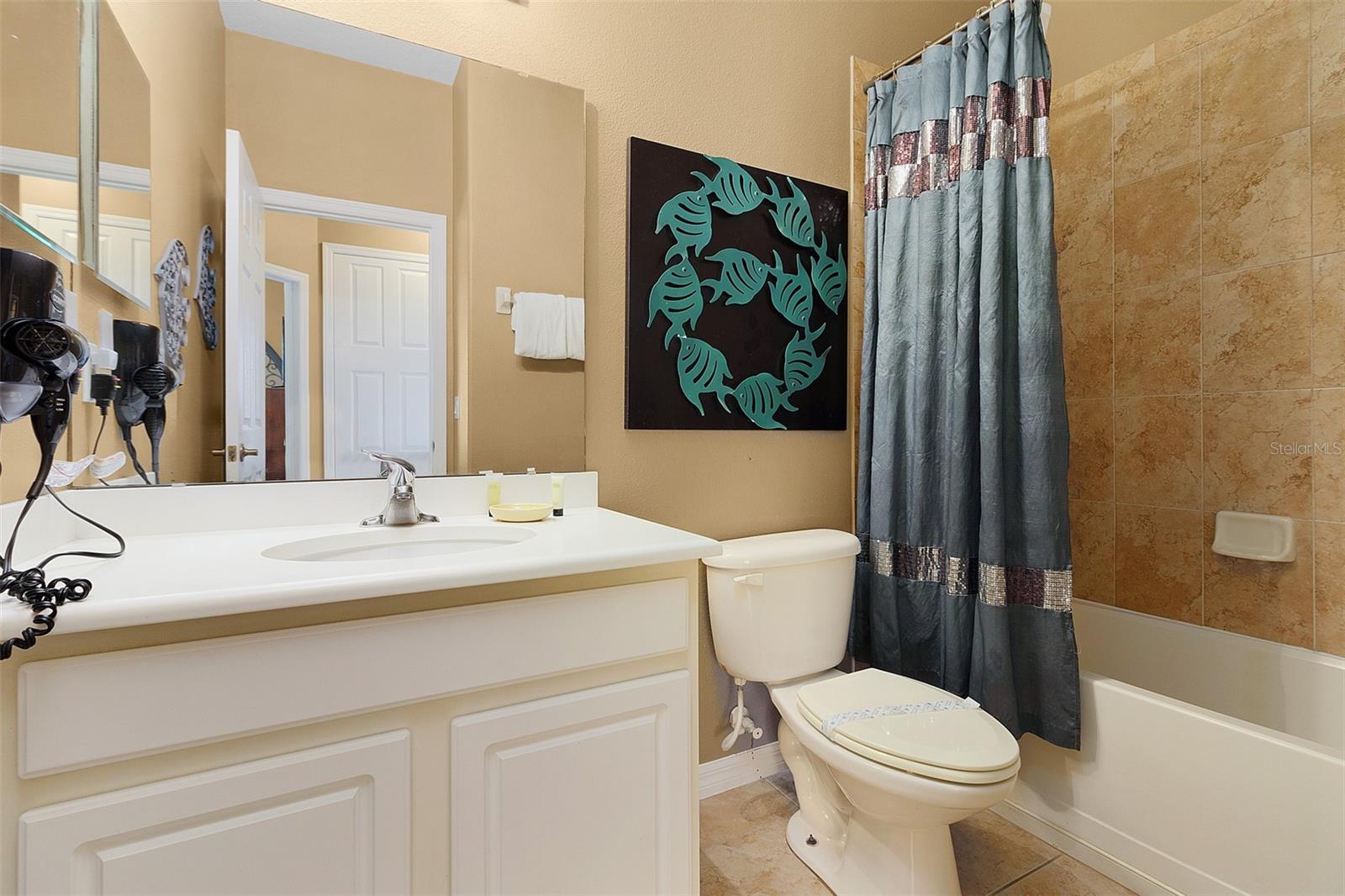 OAKWATER CONDO PH 20-23 - Residential