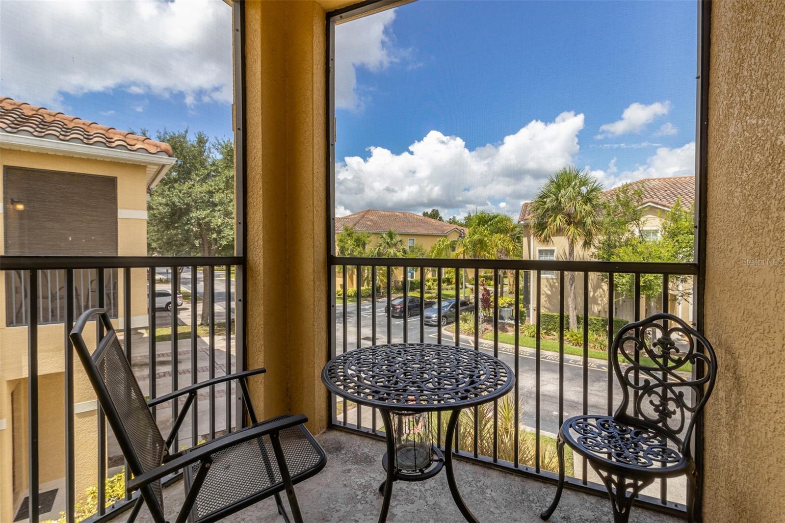 OAKWATER CONDO PH 20-23 - Residential