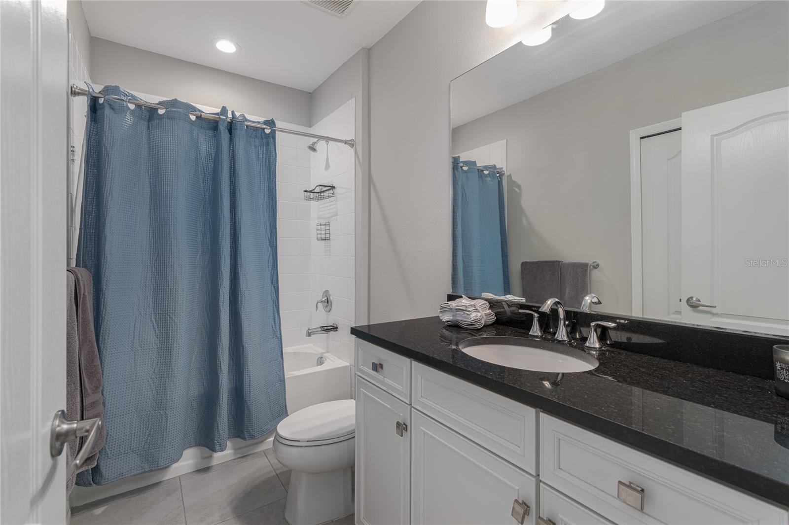 MORGANS GLEN TWNHMS PH IIIA & IIIB - Residential Lease