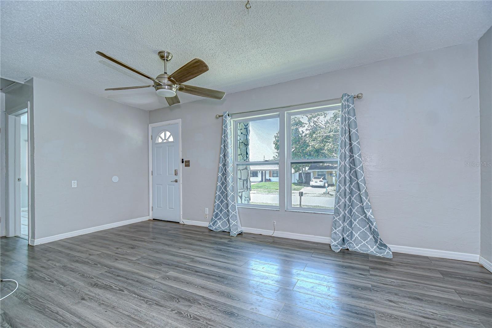 GULF GROVE - Residential