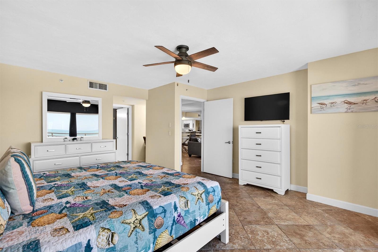 NORTH GRAND COQUINA CONDO PENTHOUSE UNIT - Residential
