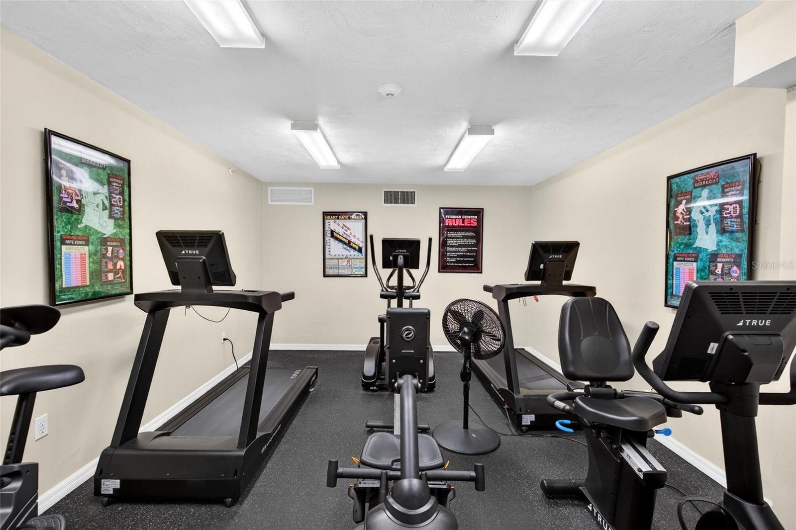 NORTH GRAND COQUINA CONDO PENTHOUSE UNIT - Residential
