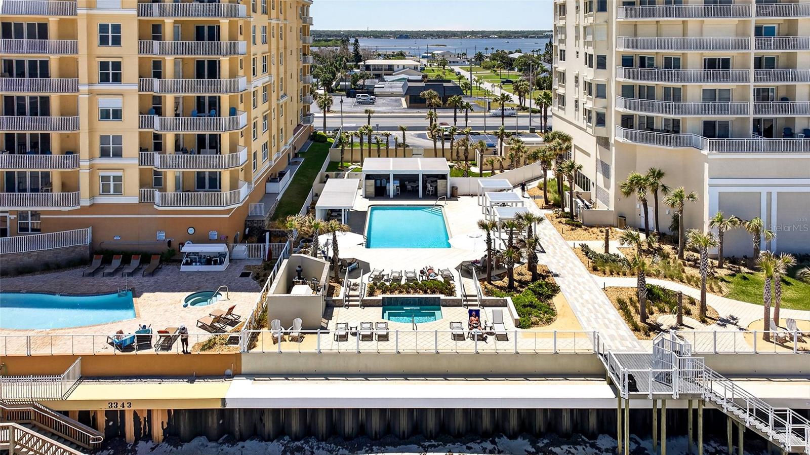 NORTH GRAND COQUINA CONDO PENTHOUSE UNIT - Residential