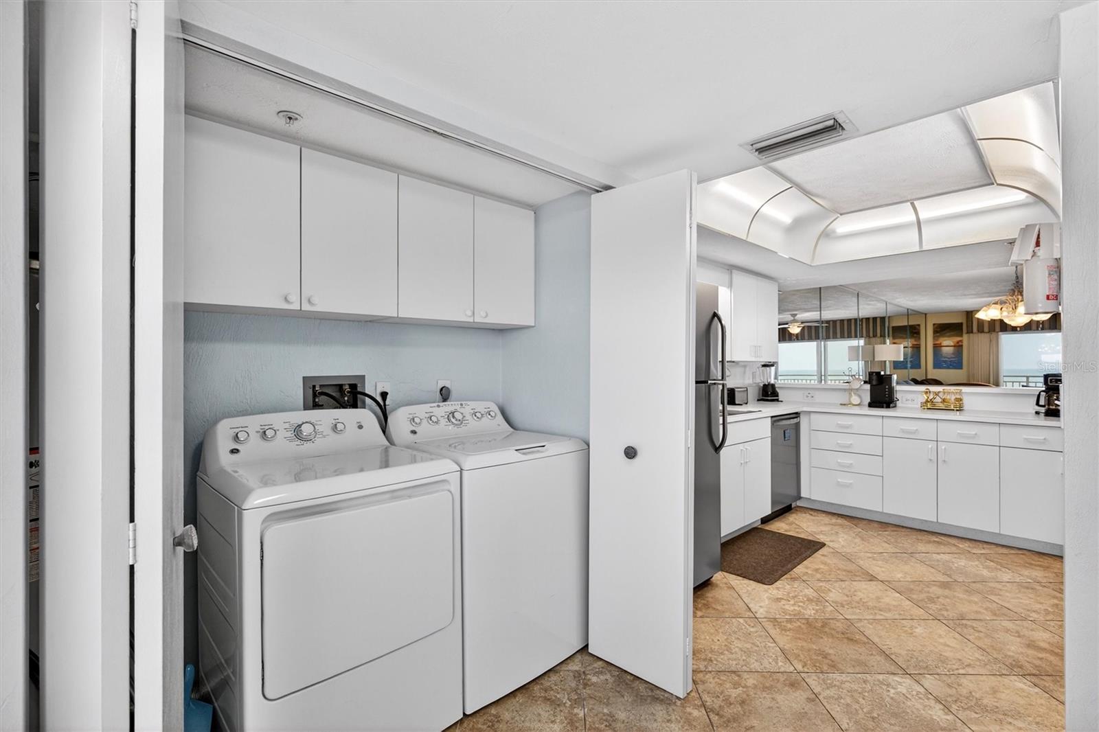 NORTH GRAND COQUINA CONDO PENTHOUSE UNIT - Residential