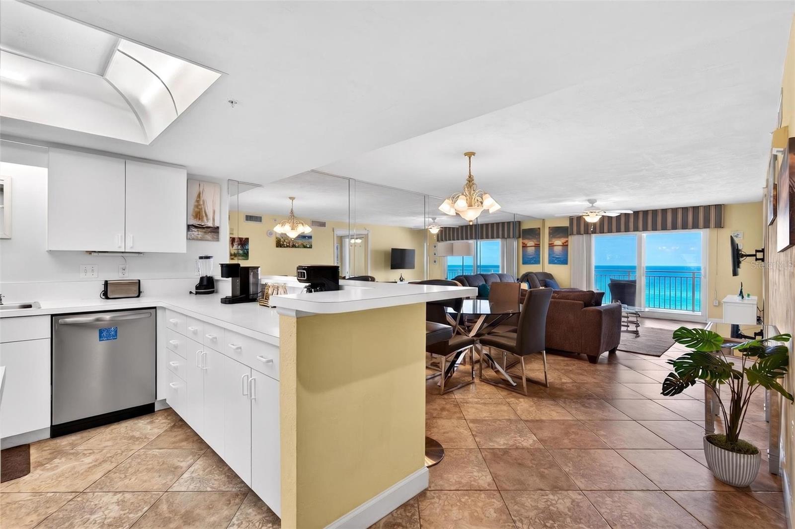 NORTH GRAND COQUINA CONDO PENTHOUSE UNIT - Residential