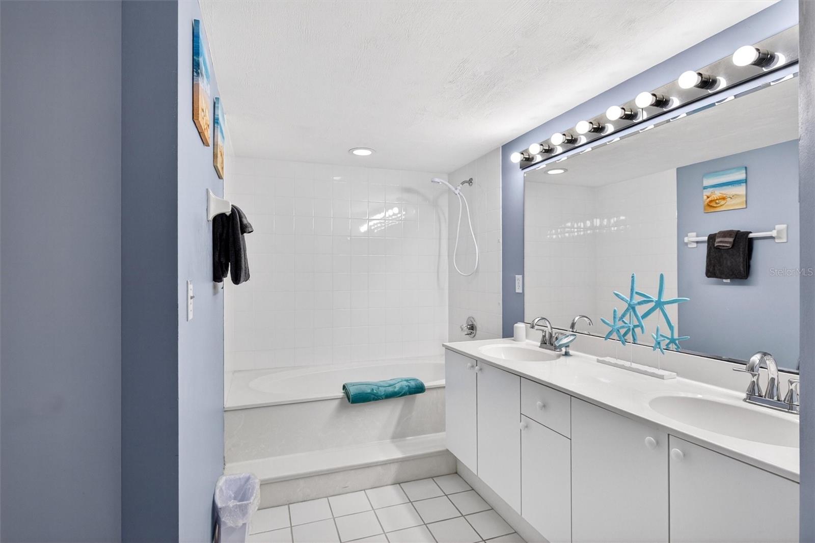 NORTH GRAND COQUINA CONDO PENTHOUSE UNIT - Residential