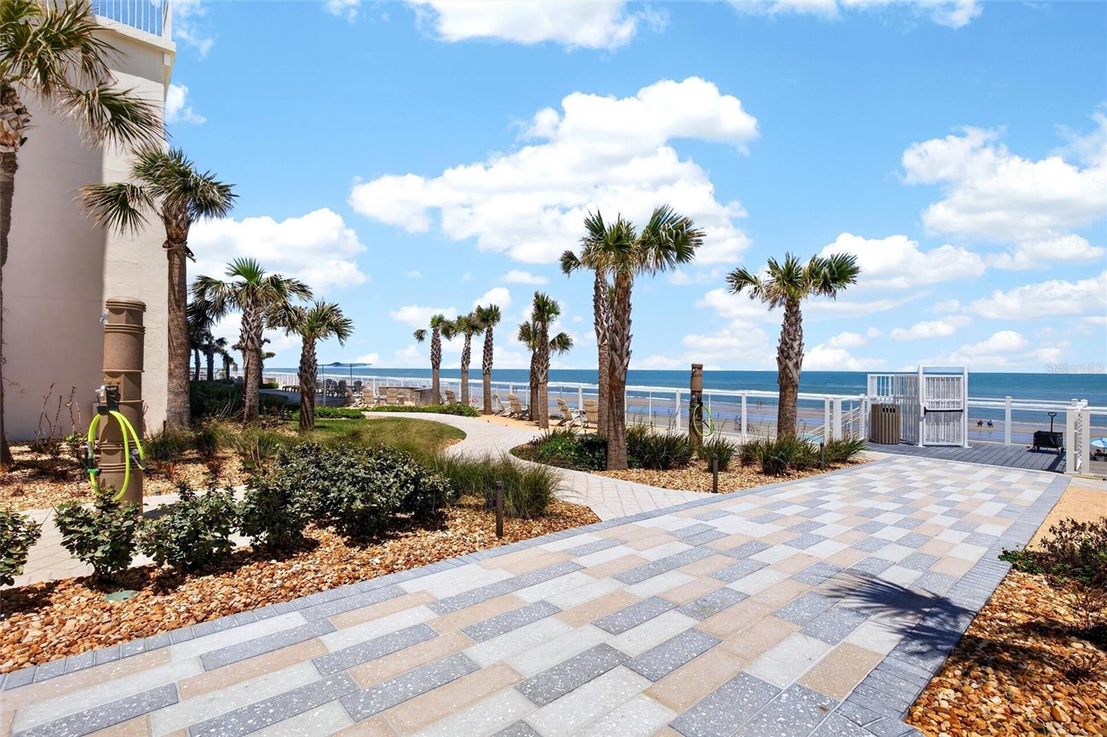 NORTH GRAND COQUINA CONDO PENTHOUSE UNIT - Residential