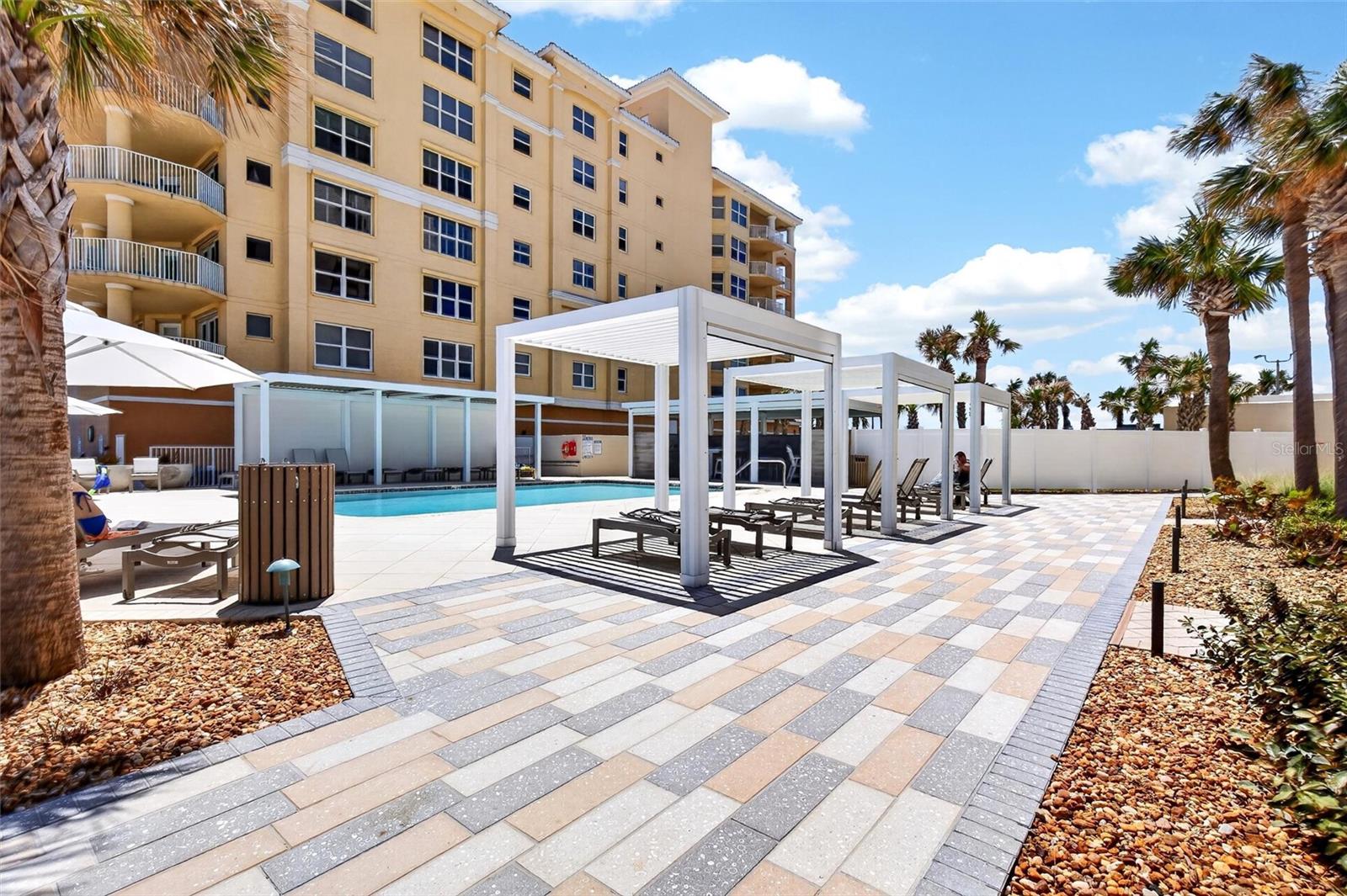 NORTH GRAND COQUINA CONDO PENTHOUSE UNIT - Residential