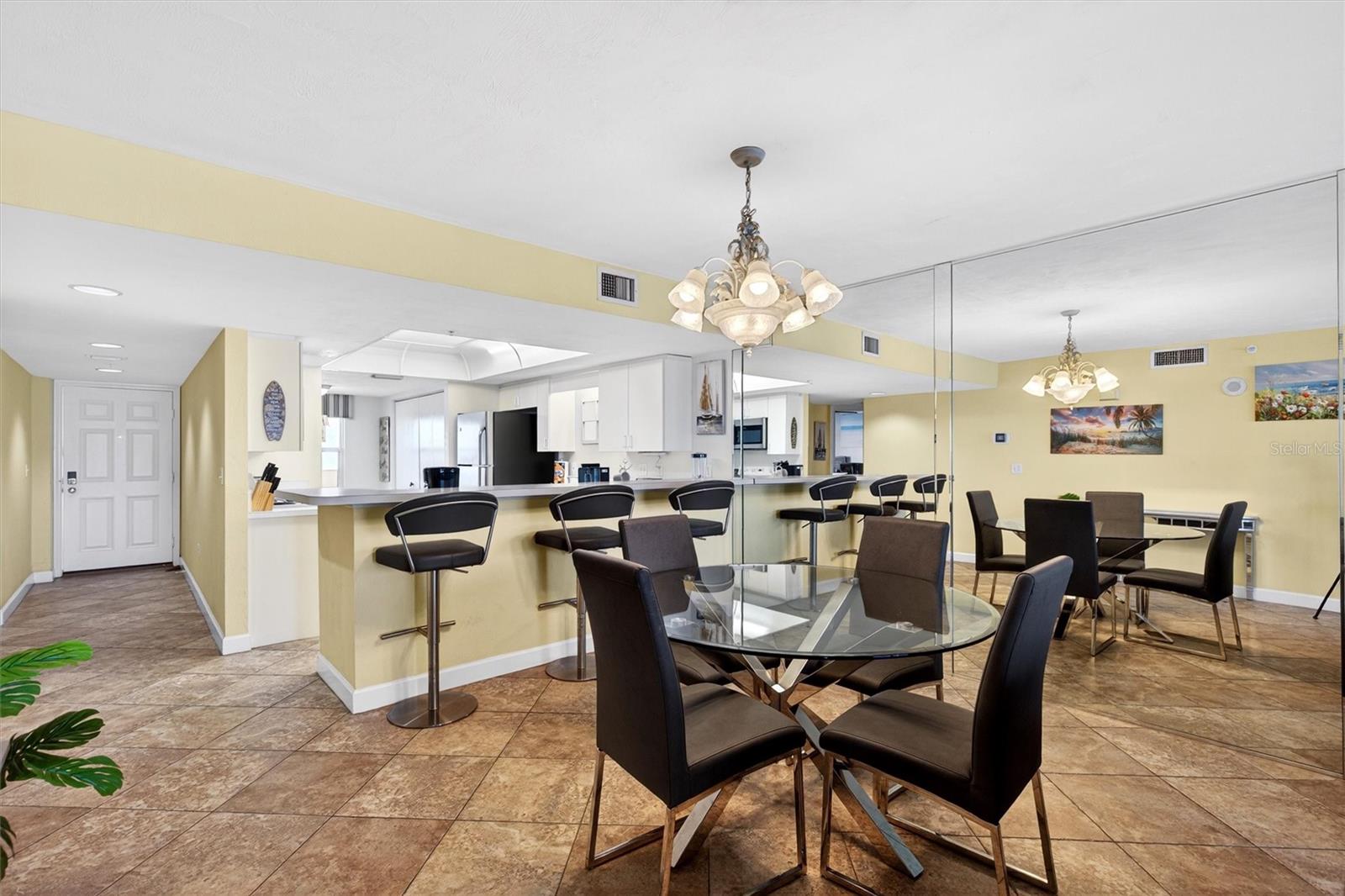 NORTH GRAND COQUINA CONDO PENTHOUSE UNIT - Residential