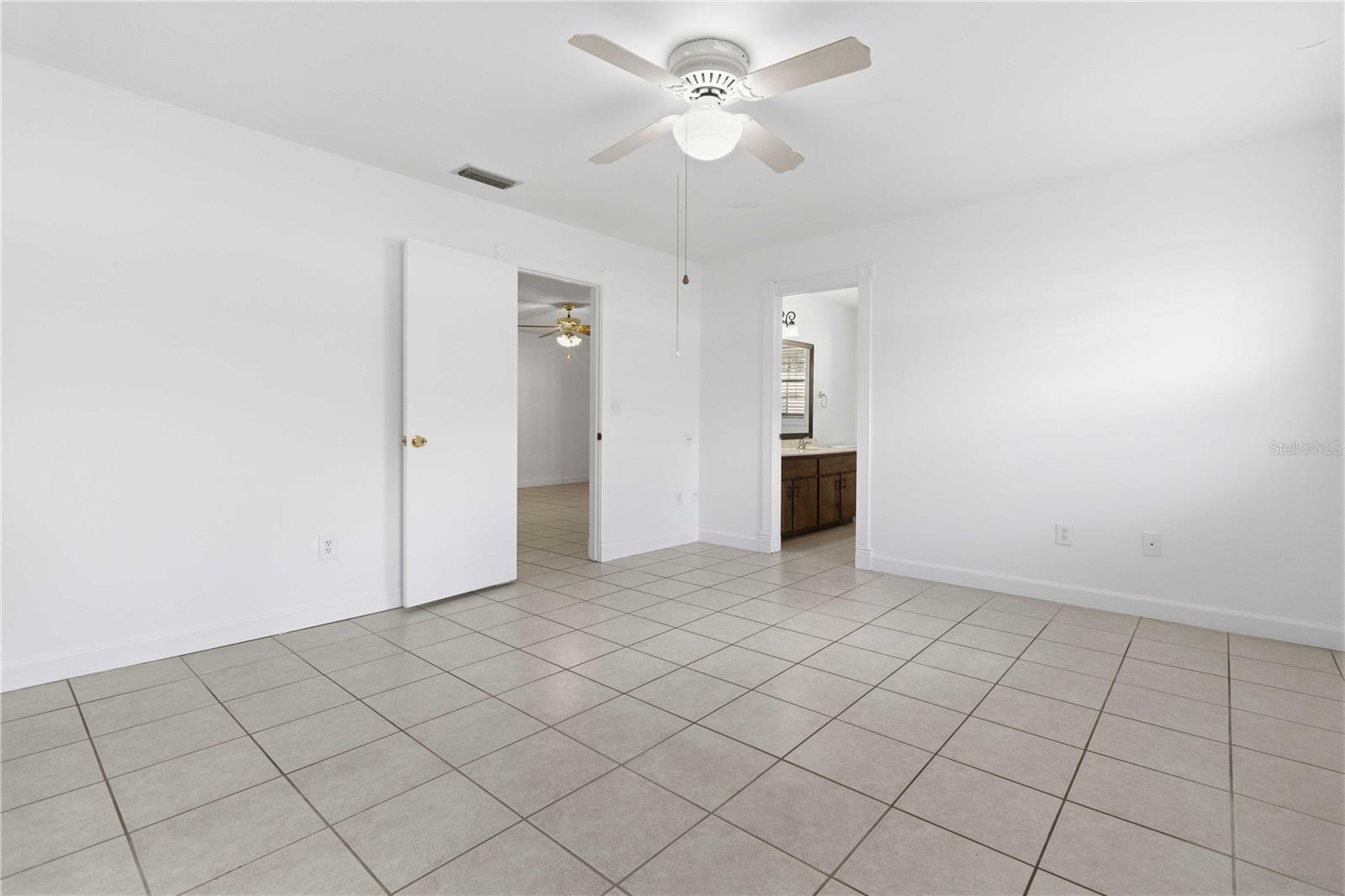 WALNUT HILLS UNIT 02 - Residential