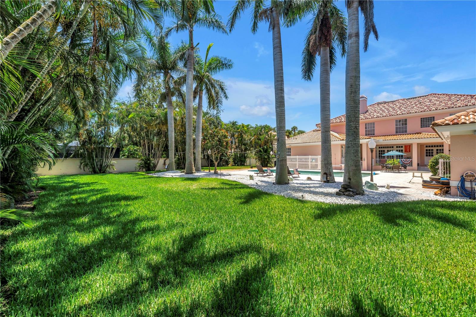 DOLPHIN CAY-PHASE 1 - Residential