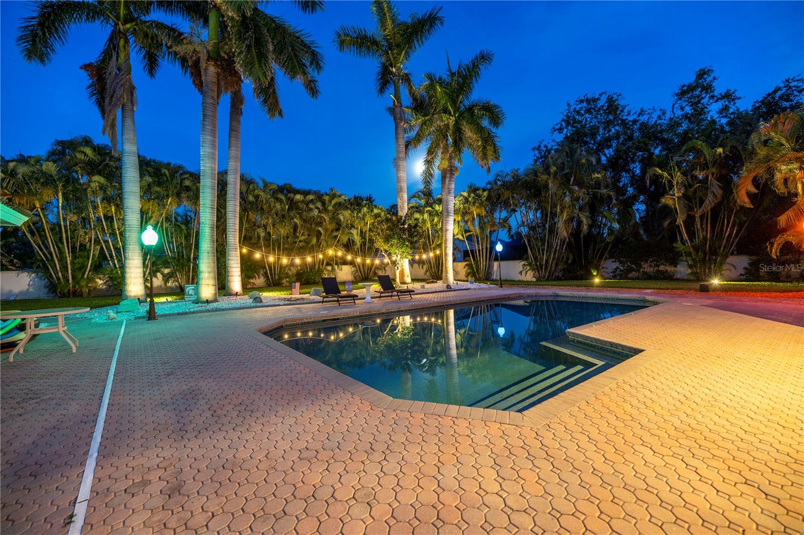 DOLPHIN CAY-PHASE 1 - Residential