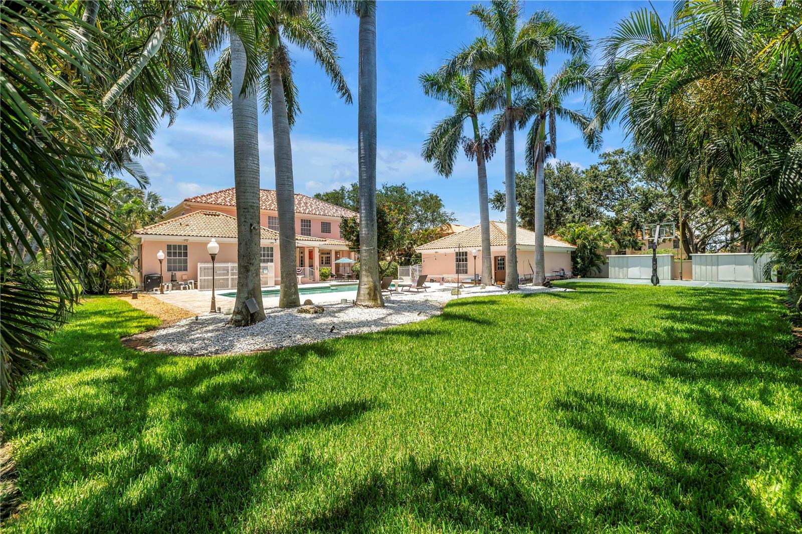 DOLPHIN CAY-PHASE 1 - Residential