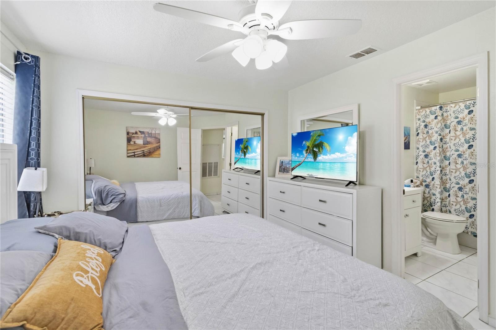 HUNTERS CHASE CONDO PH 1 - Residential