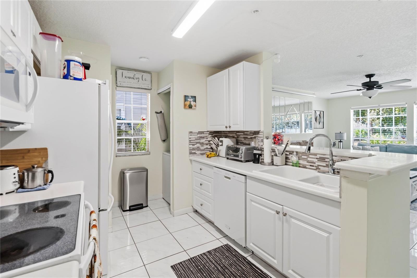 HUNTERS CHASE CONDO PH 1 - Residential