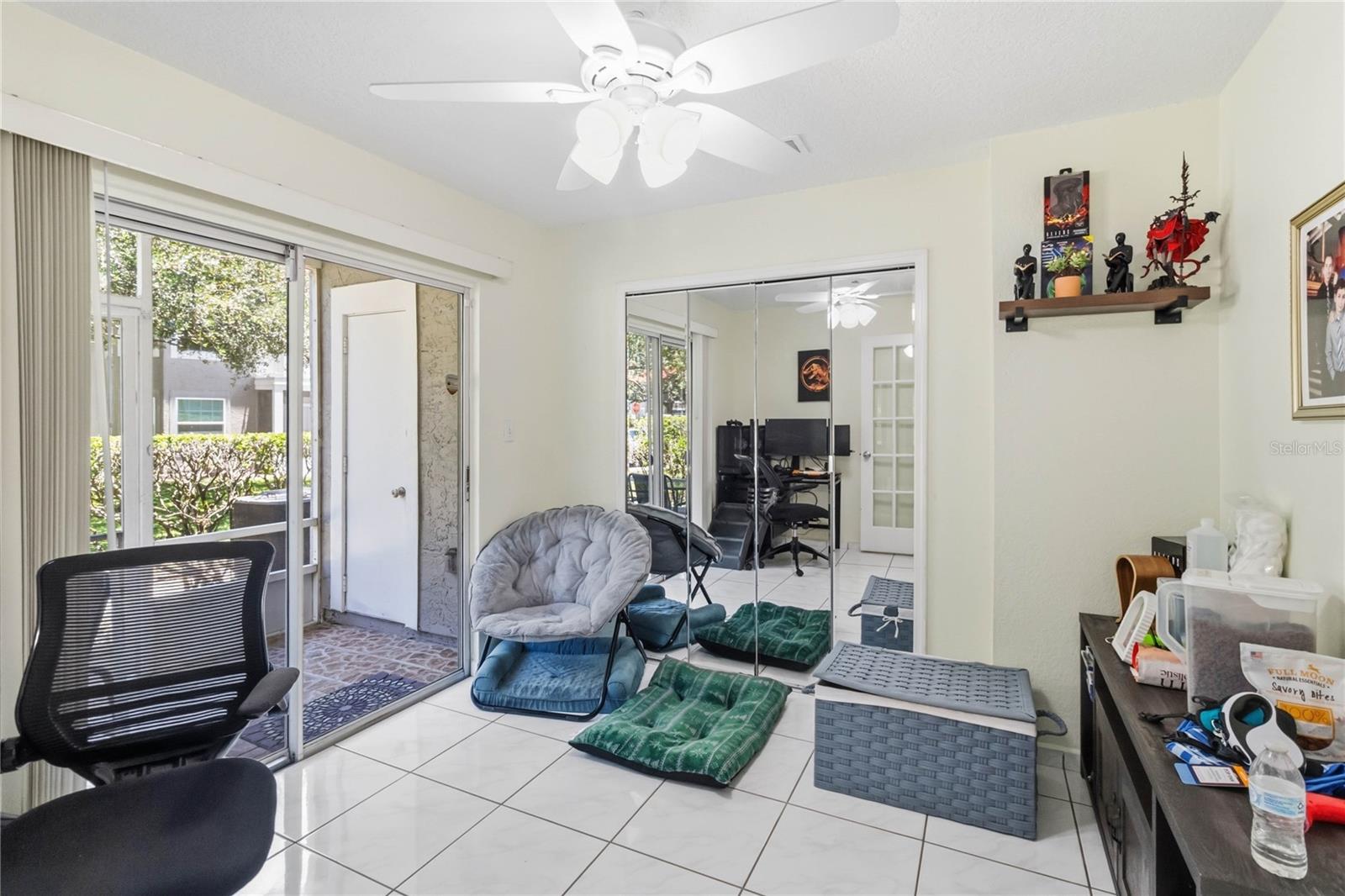 HUNTERS CHASE CONDO PH 1 - Residential