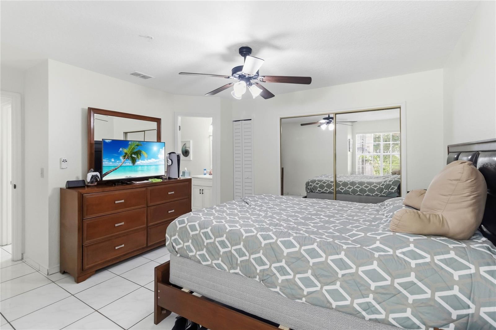 HUNTERS CHASE CONDO PH 1 - Residential