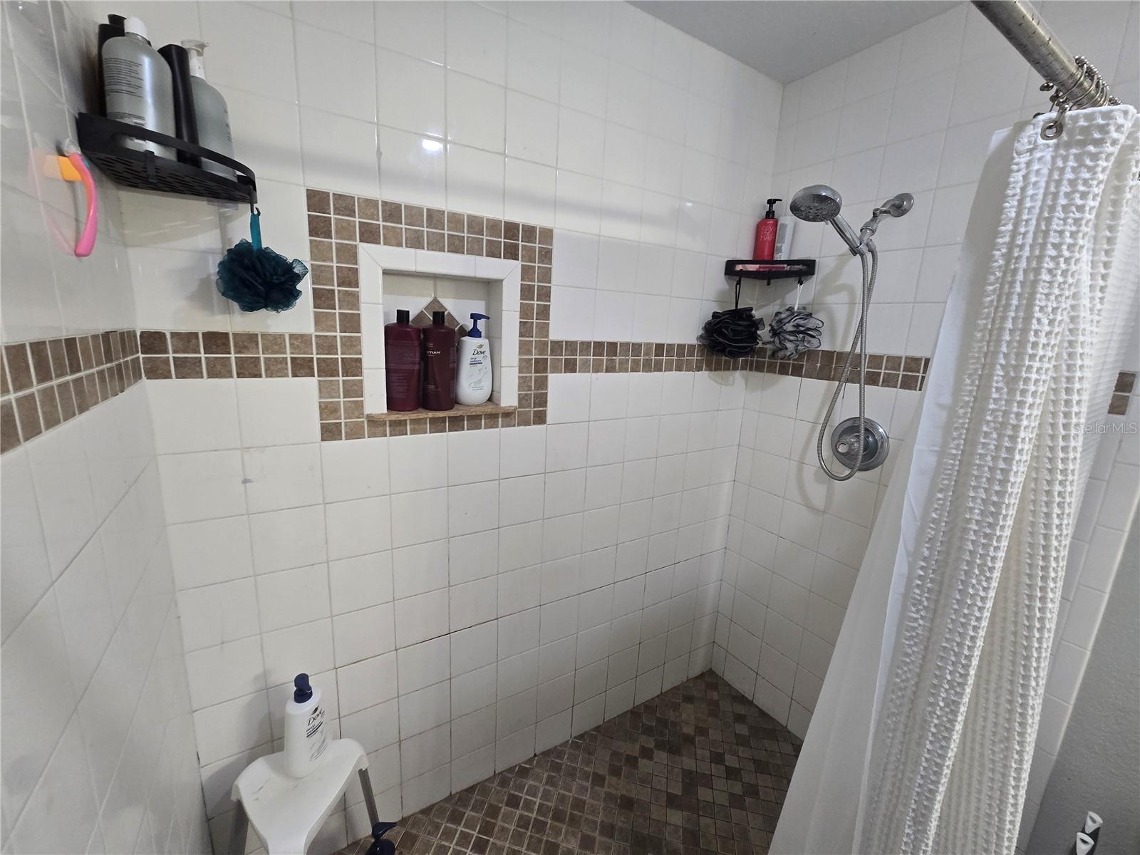 OAK TRAILS WEST UNIT 01 & 02 - Residential