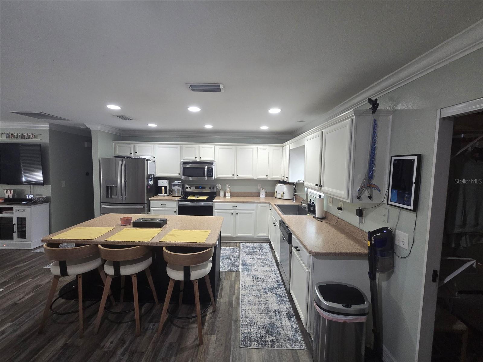 OAK TRAILS WEST UNIT 01 & 02 - Residential