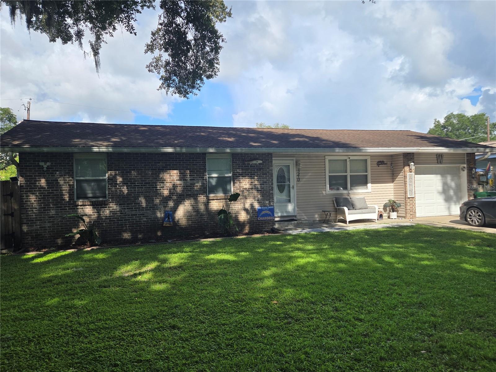 OAK TRAILS WEST UNIT 01 & 02 - Residential