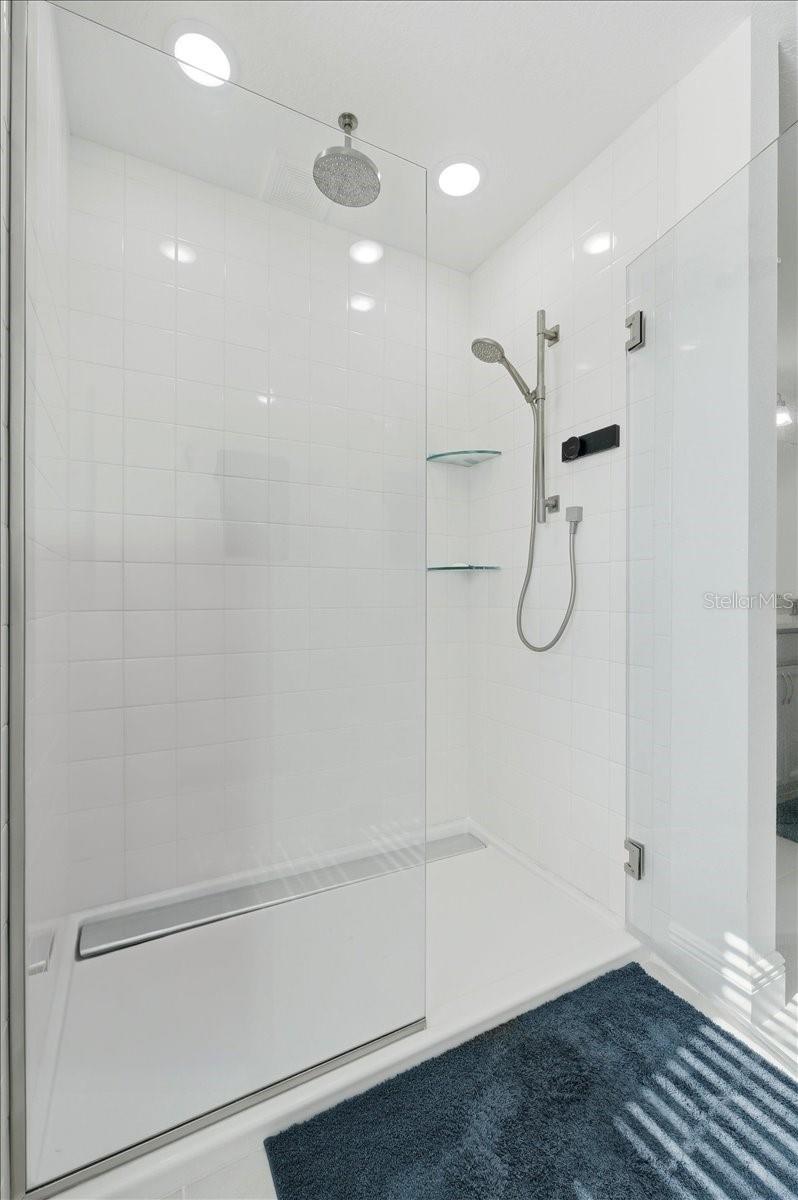 HANOVER LAKES PH 5 - Residential