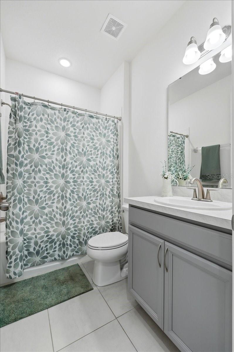 HANOVER LAKES PH 5 - Residential