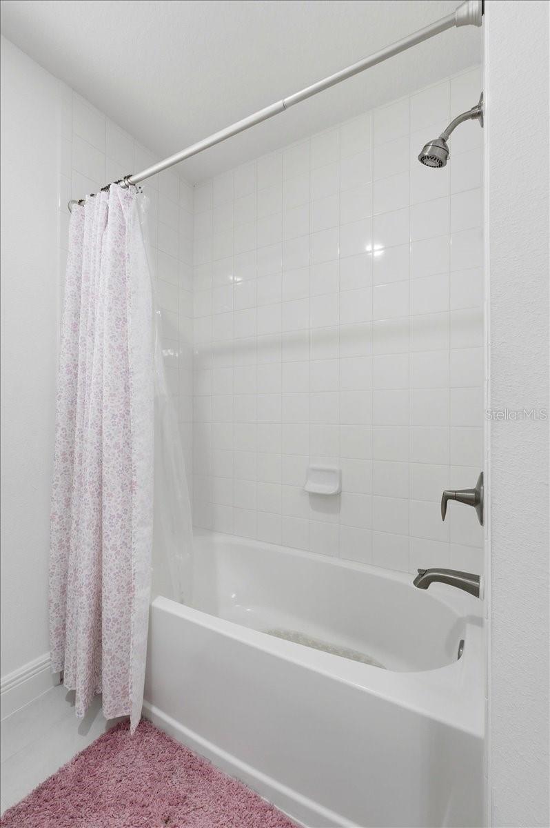 HANOVER LAKES PH 5 - Residential
