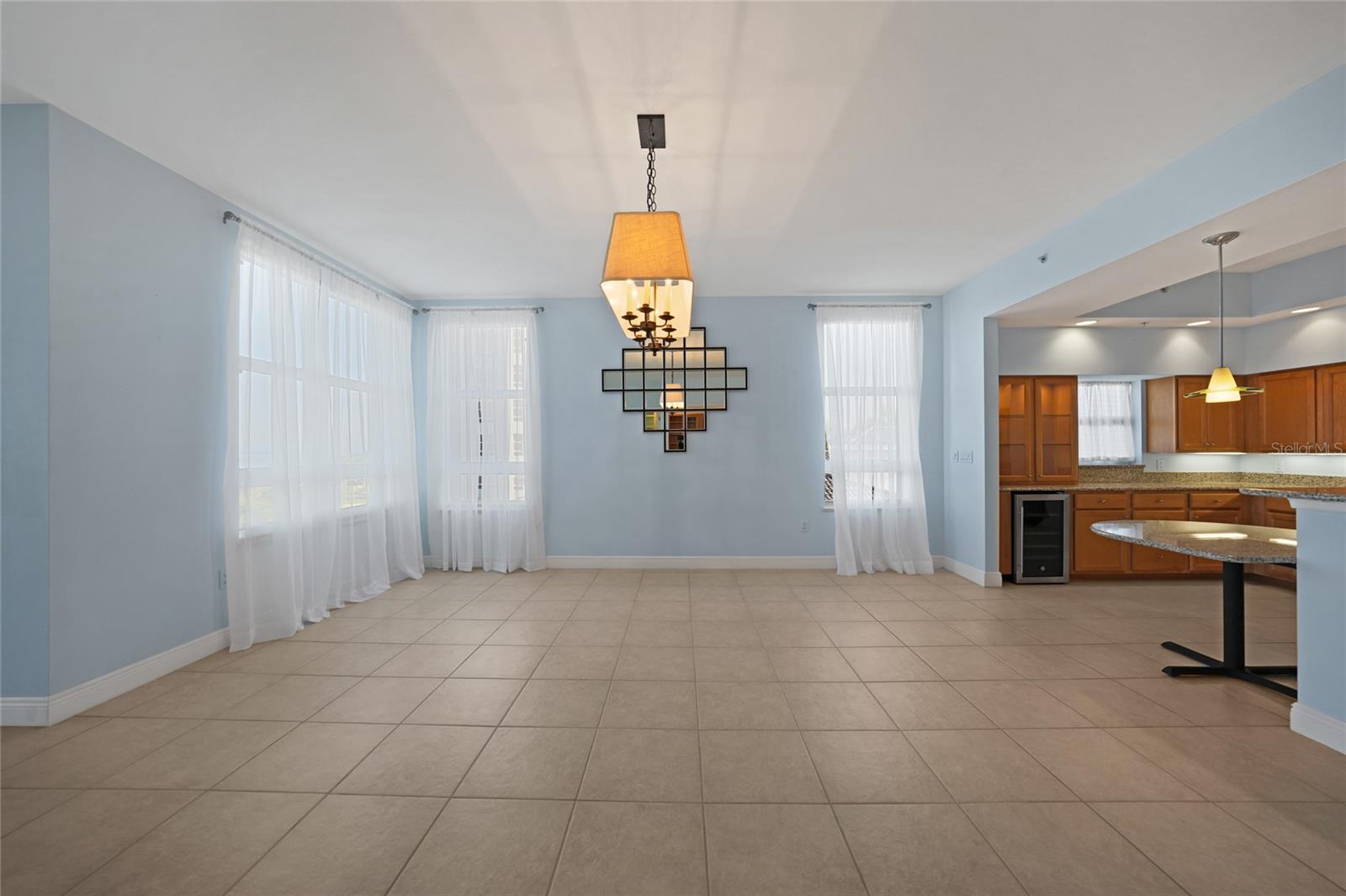 GRANDE IS TWRS 03 & 04 PH I - Residential