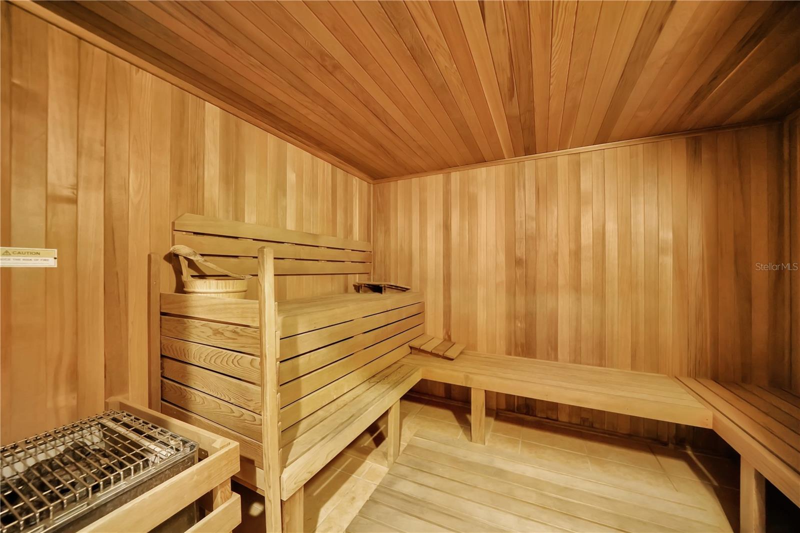 GRANDE IS TWRS 03 & 04 PH I - Residential