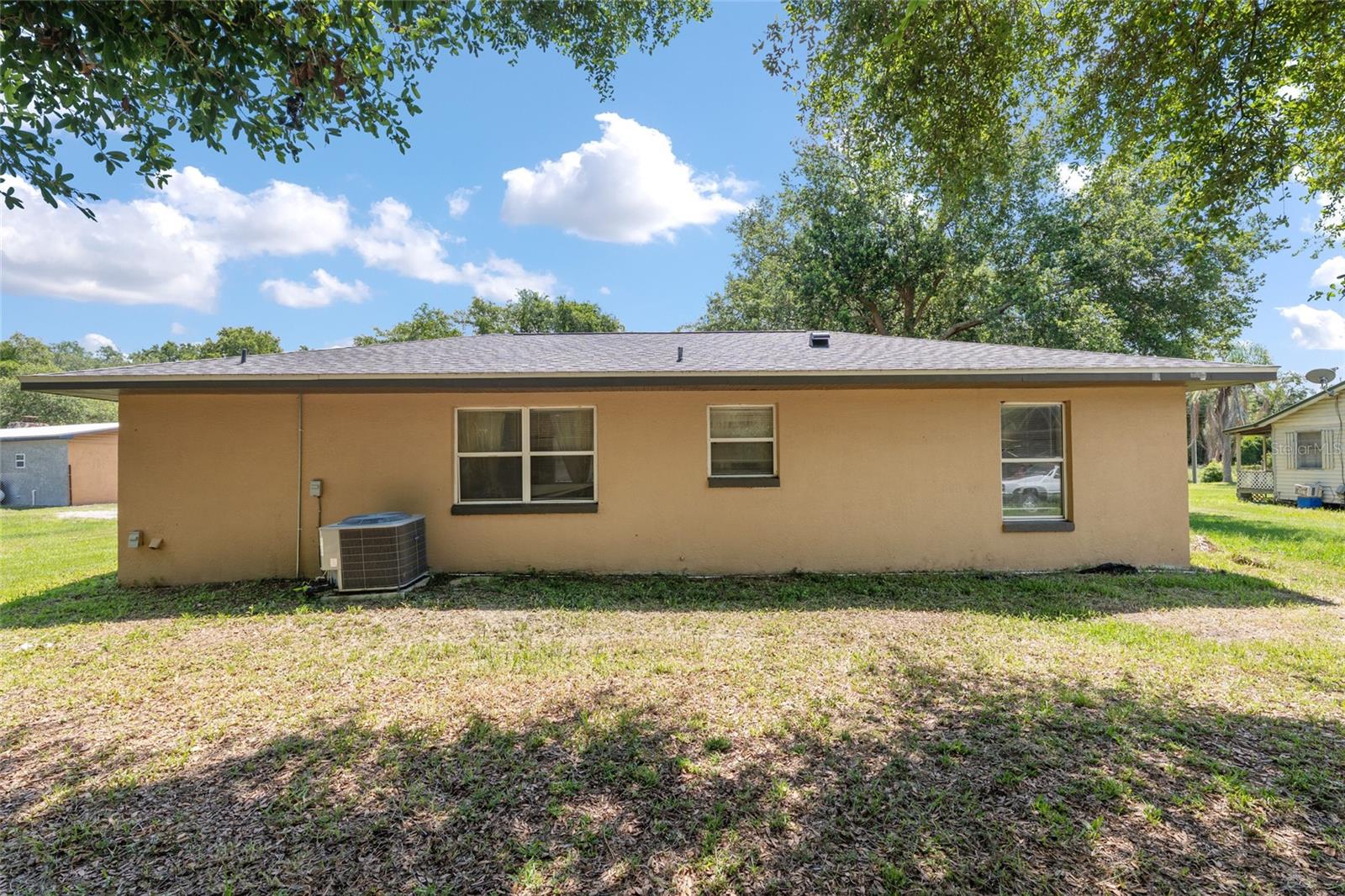 ACREAGE - Residential