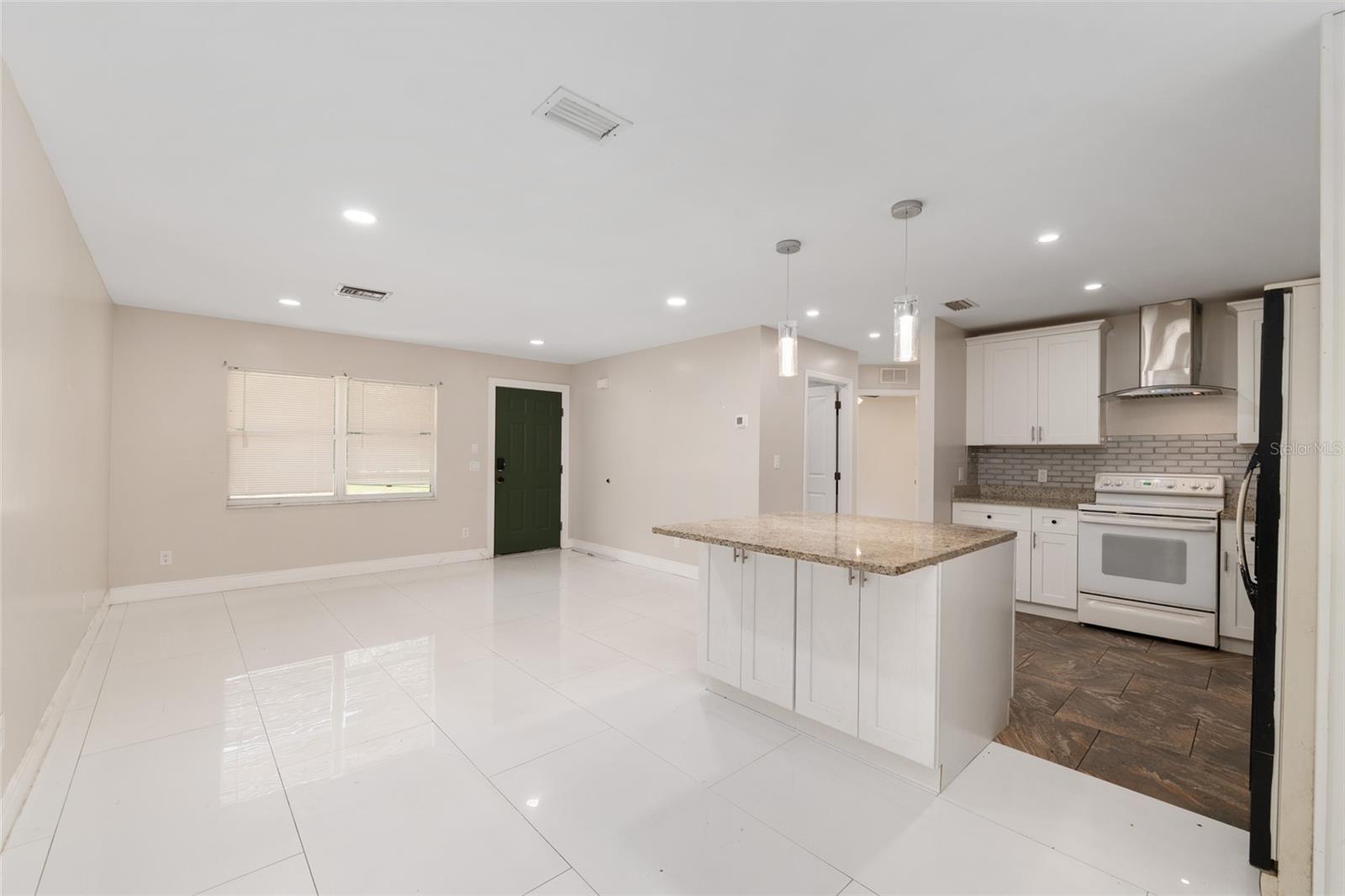ACREAGE - Residential