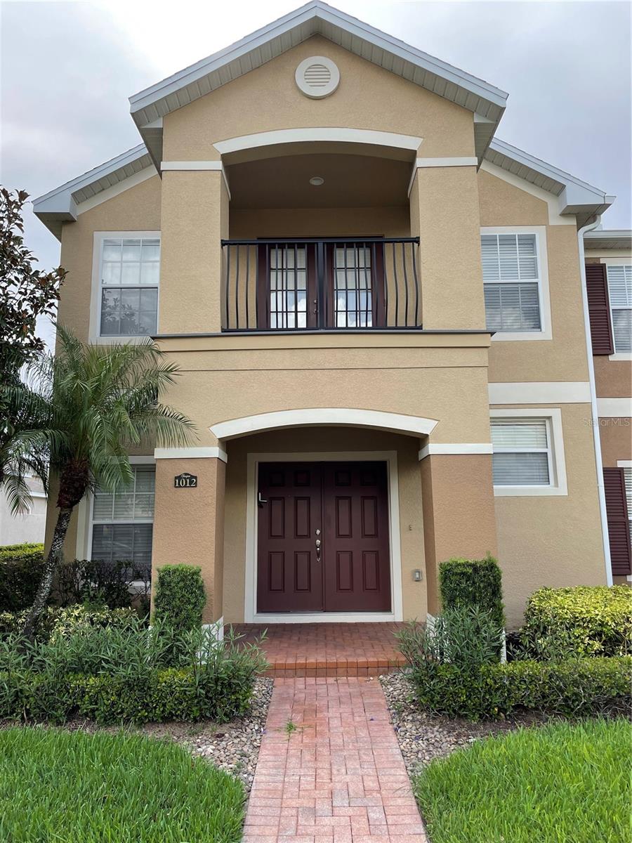 2-Story Townhome! Close to Orlando Airport (10 min). Immaculate, bright and inviting, this 4 bedroom, 3.5 bath property brings in plenty of
natural light and provides gorgeous views of the community from the balcony. On 1st floor there is 1 master bedroom with a huge bathroom,
kitchen, dining room, living room and half bath, while upstairs there are 3 bedrooms, 2 full baths. This property has been gently used and wellmaintained. Outdoor conveniences include a paver front porch covered entry for rainy days, and a rear paver patio and 2 car garage. Sawgrass
Plantation offers its homeowners amenities such as a community pool, tennis and basketball courts, and playground. The location sits near
popular roadways which provide easy commutes to Orlando International Airport, Lake Nona Medical City, UCF, attractions and more! Find
peaceful living near everything you could need. Schedule a tour today!