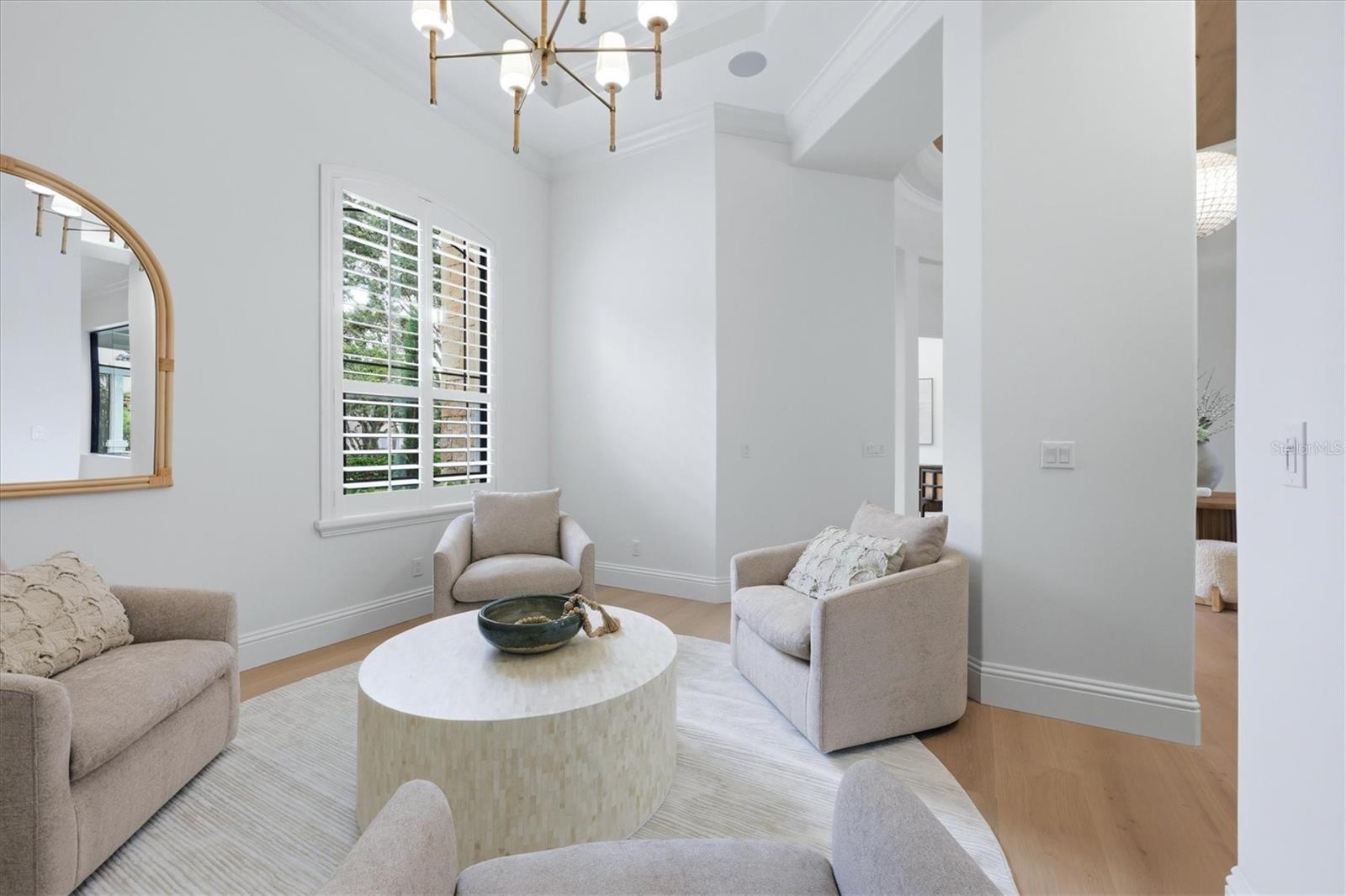 FOUNDERS CLUB - Residential