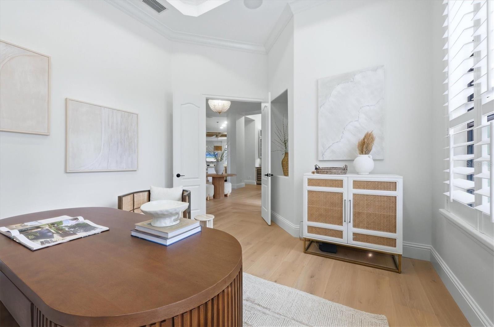 FOUNDERS CLUB - Residential