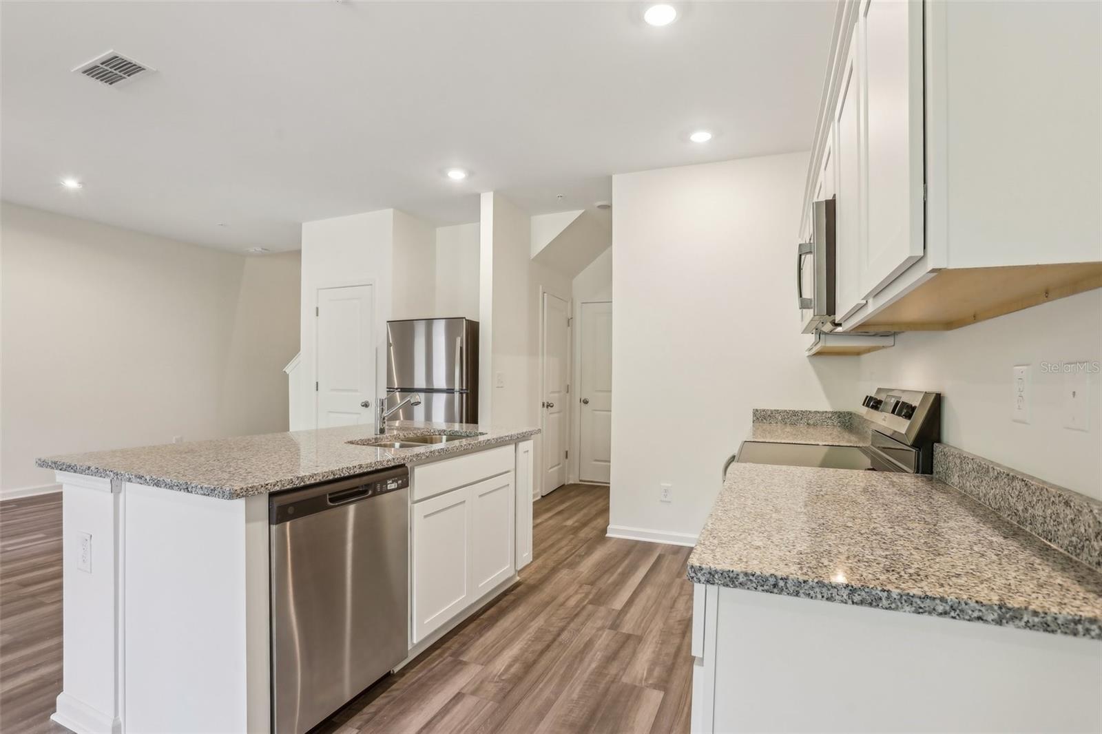 HAM BROWN RESERVE PH 1A, 1B, 1C & 1D - Residential Lease