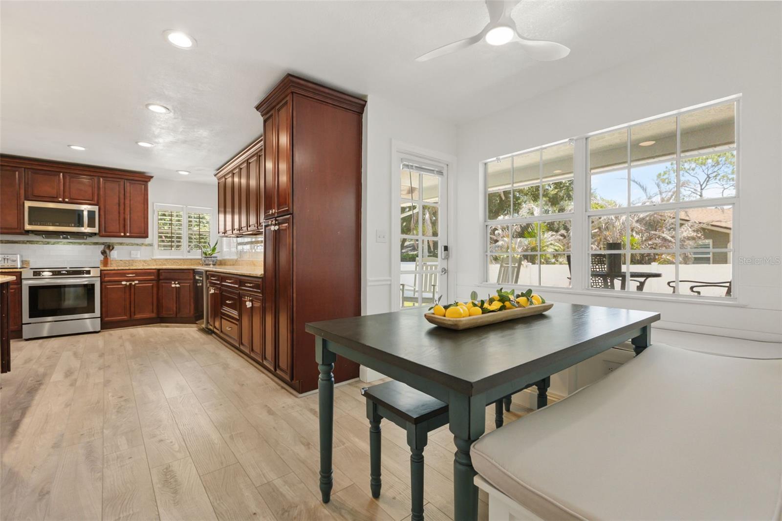SOUTH LAKEMONT SHORES - Residential