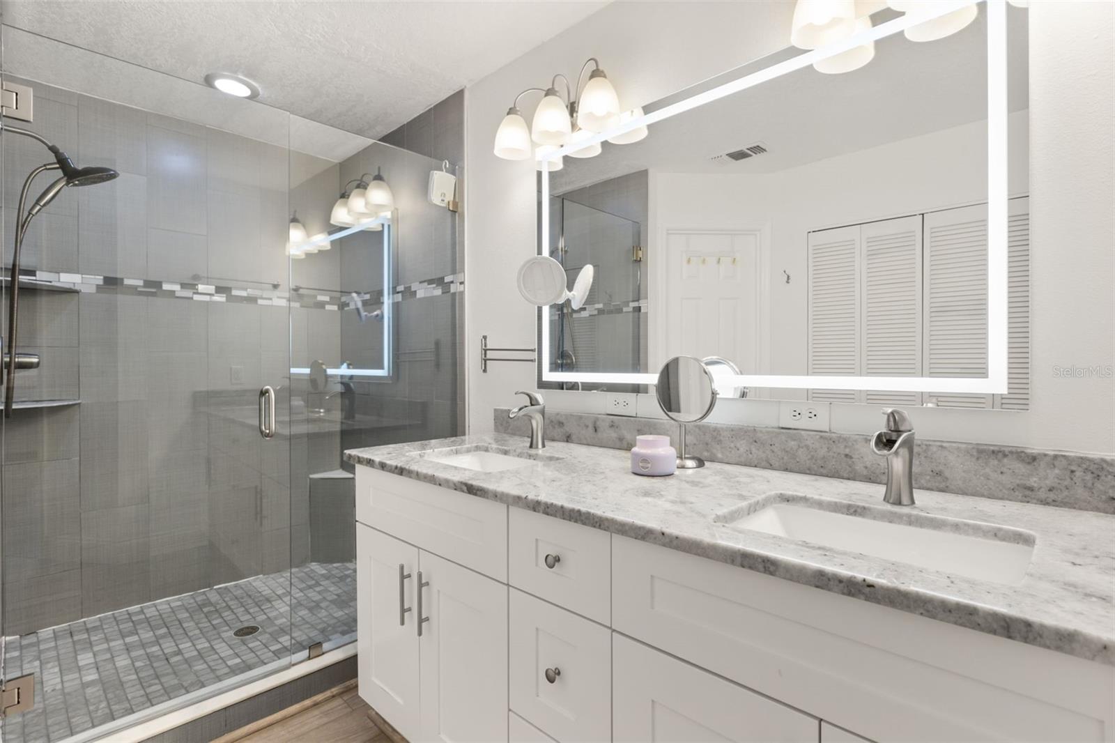 SOUTH LAKEMONT SHORES - Residential