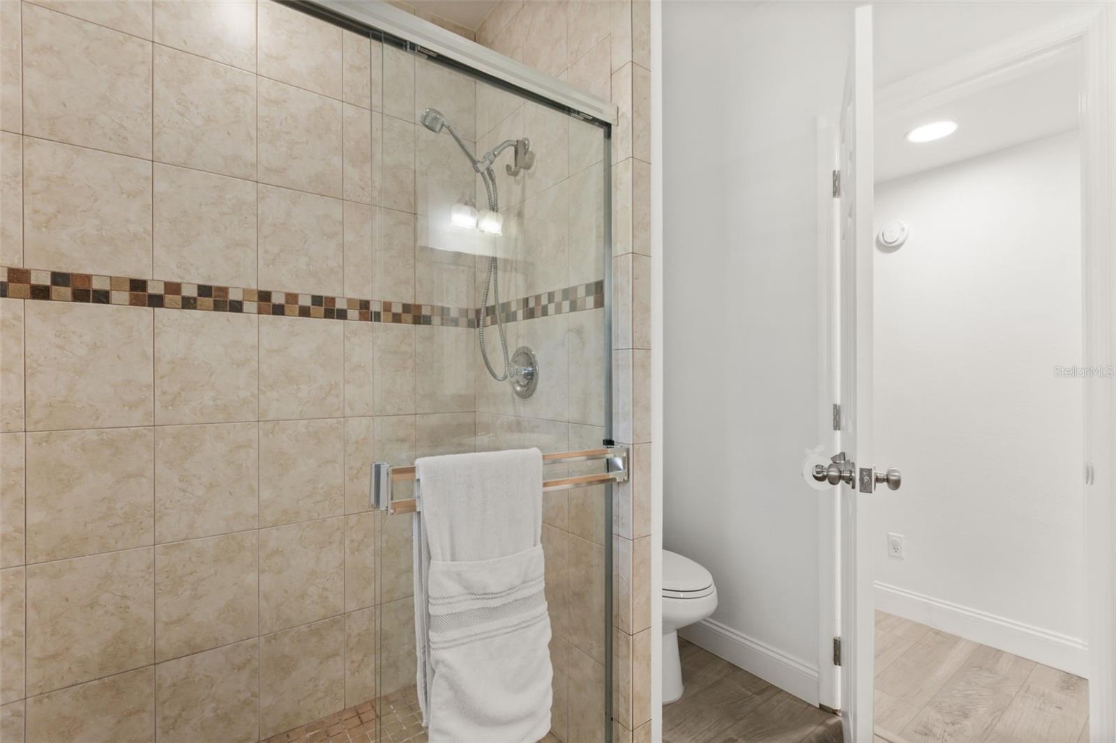 SOUTH LAKEMONT SHORES - Residential