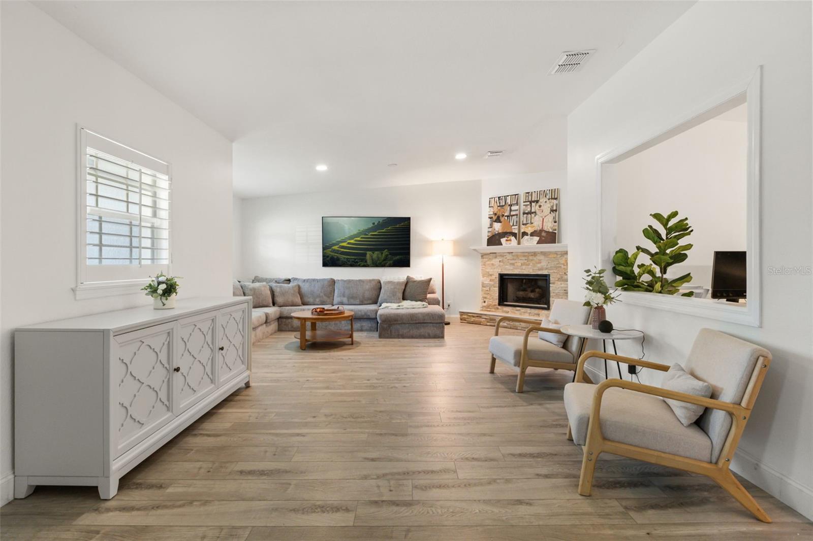 SOUTH LAKEMONT SHORES - Residential