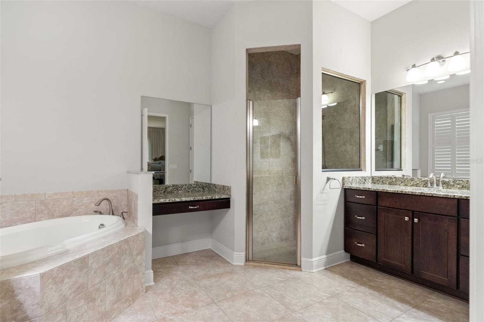 OLD CARROLLWOOD AREA/CARROLL LANDING - Residential