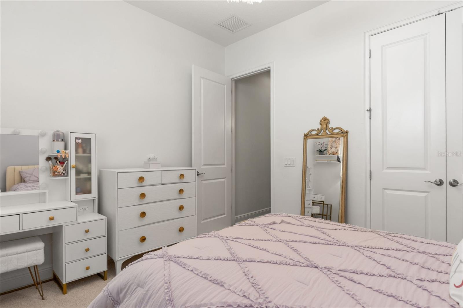 OLD CARROLLWOOD AREA/CARROLL LANDING - Residential