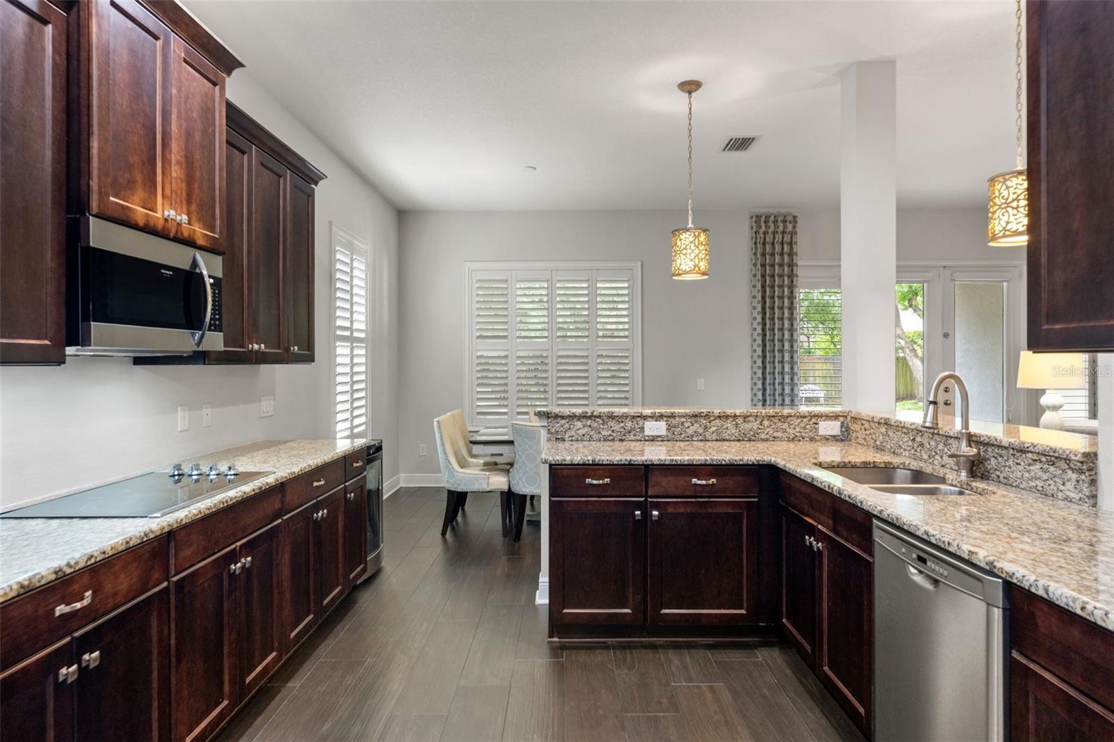 OLD CARROLLWOOD AREA/CARROLL LANDING - Residential