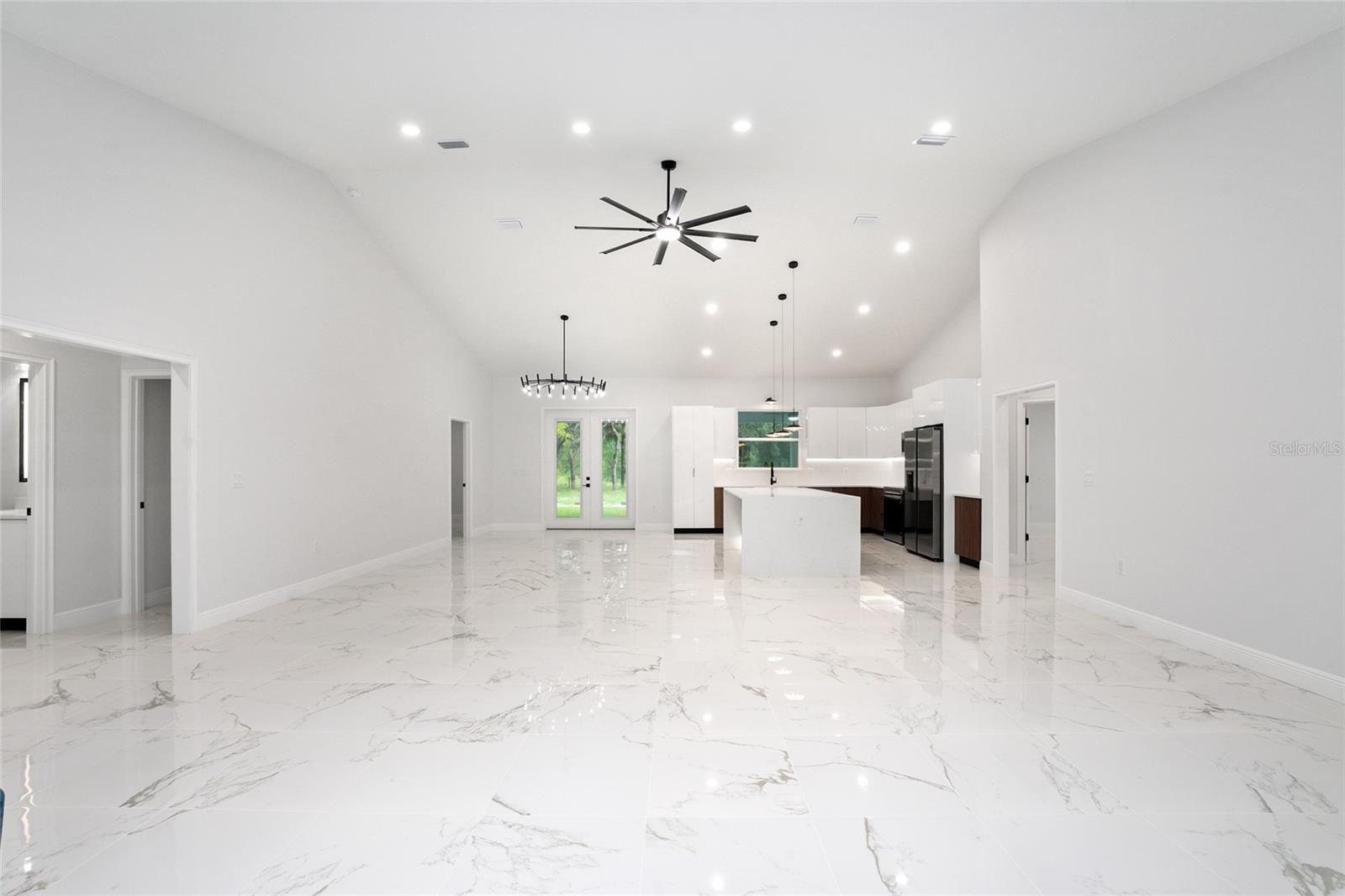 MARION OAKS UN 6 - Residential