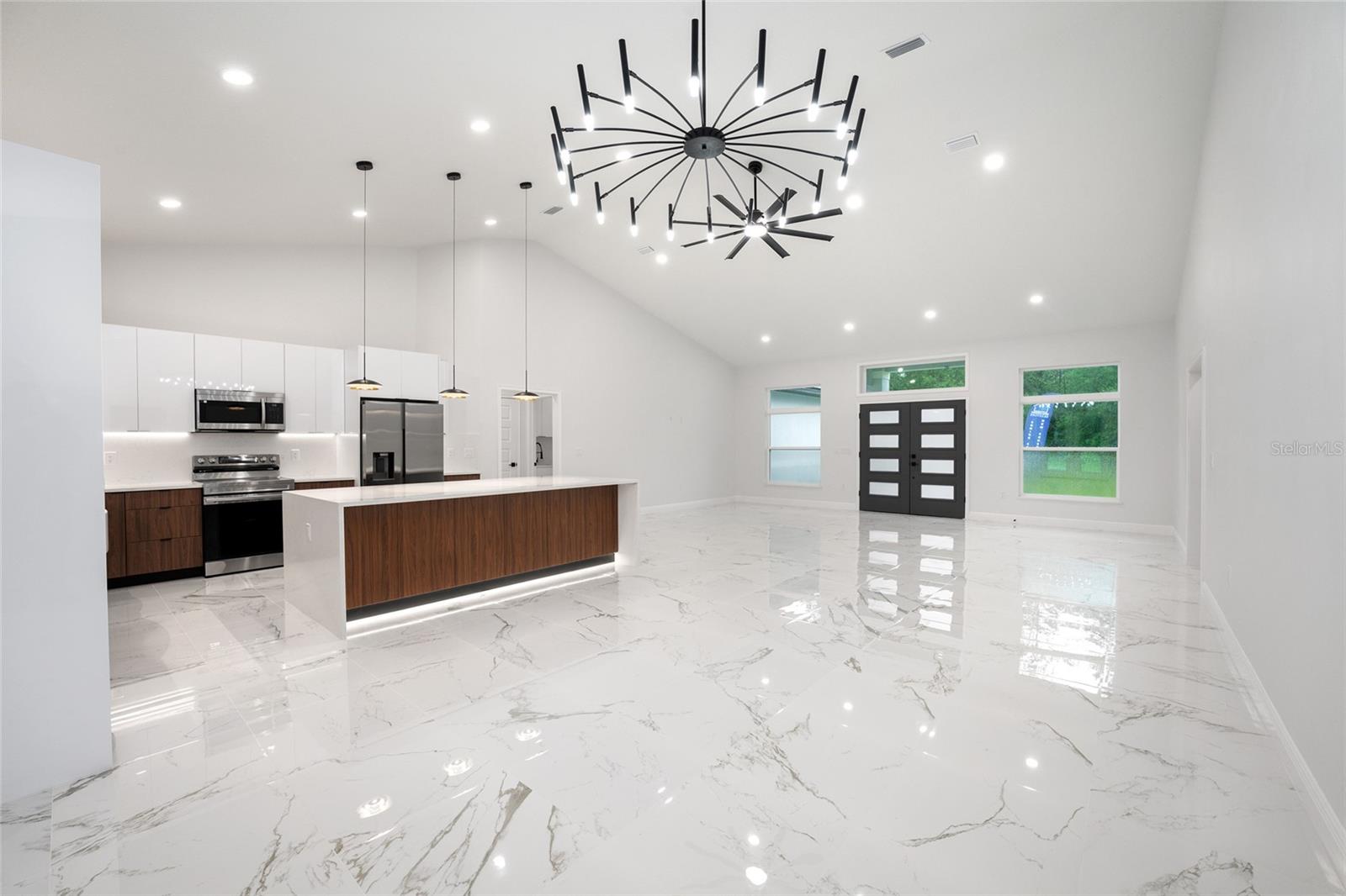 MARION OAKS UN 6 - Residential