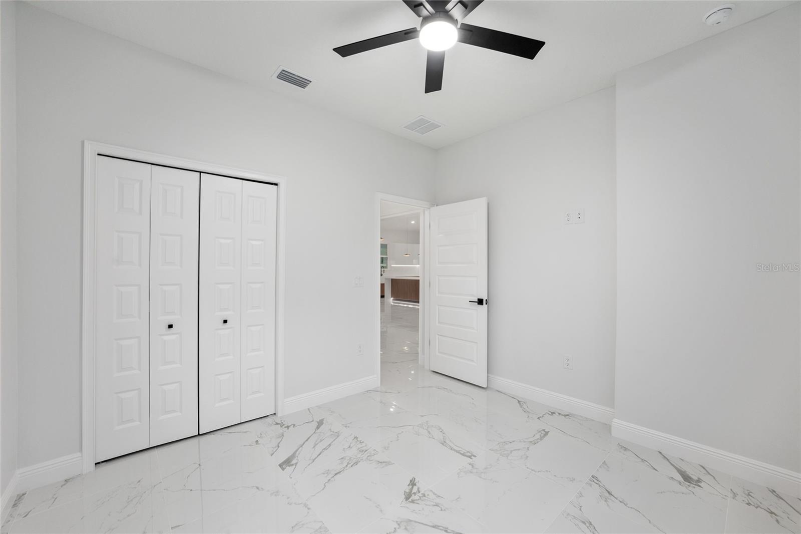 MARION OAKS UN 6 - Residential