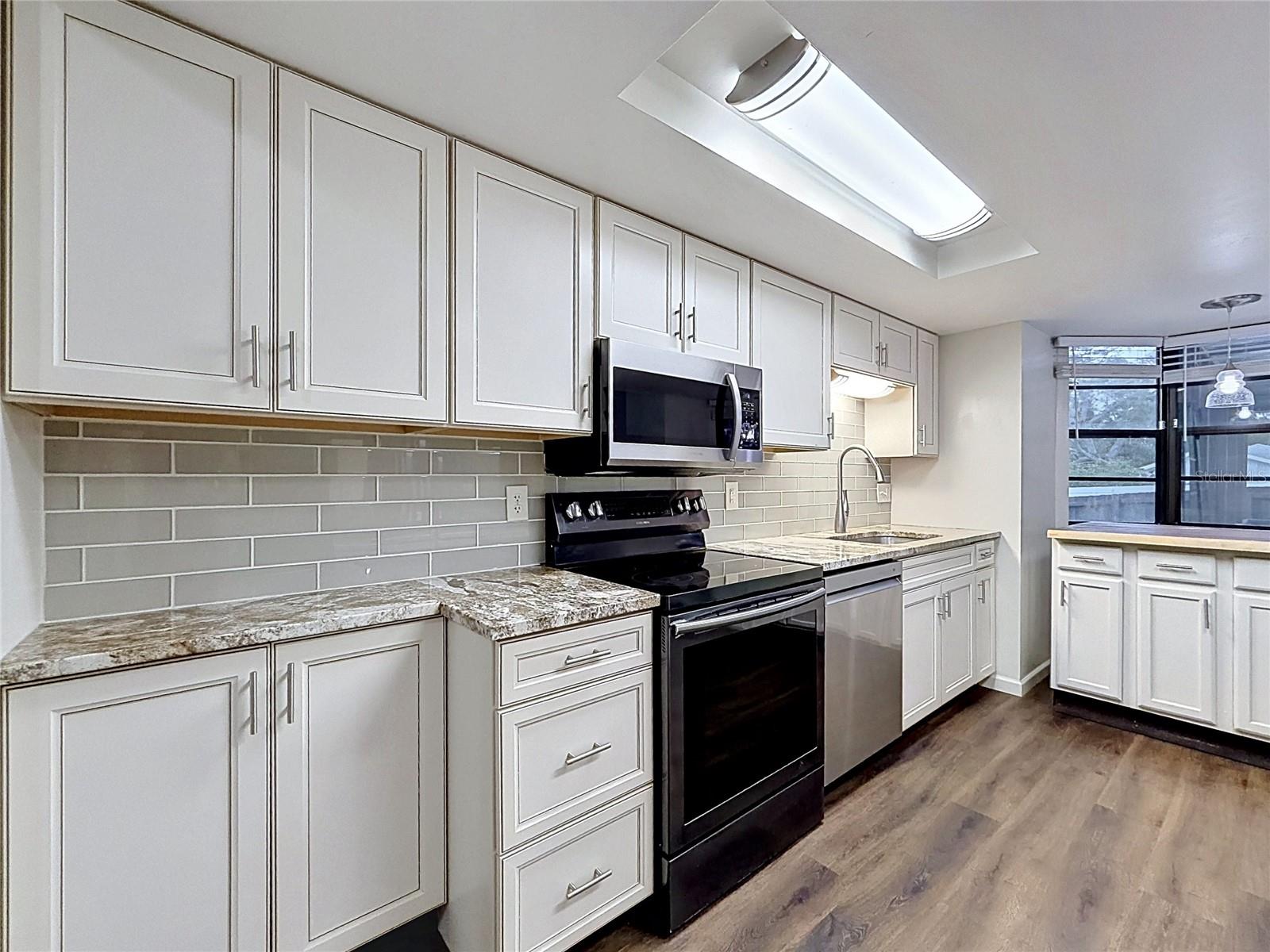 FOREST OAKS - Residential