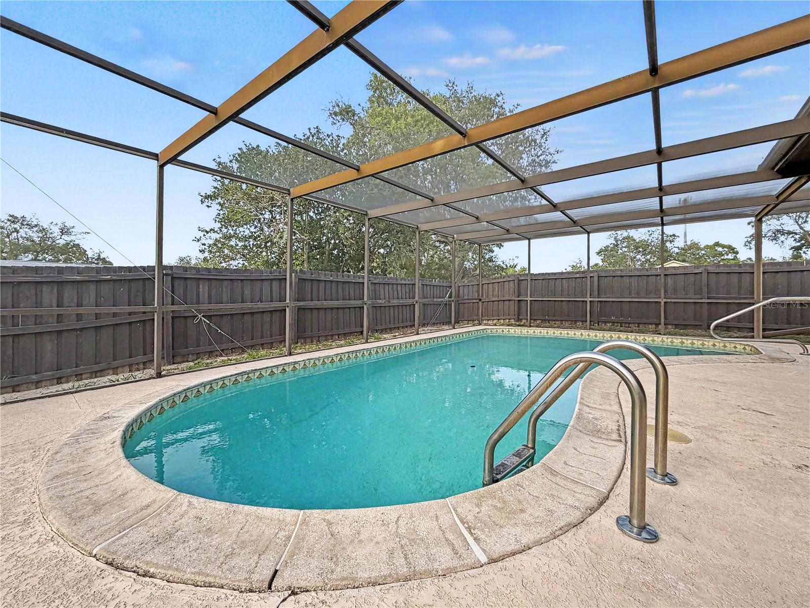 FOREST OAKS - Residential