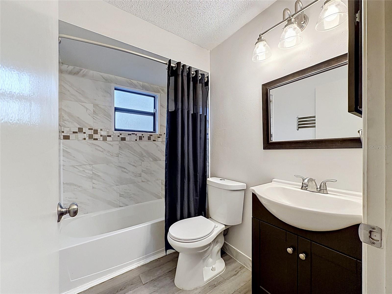 FOREST OAKS - Residential