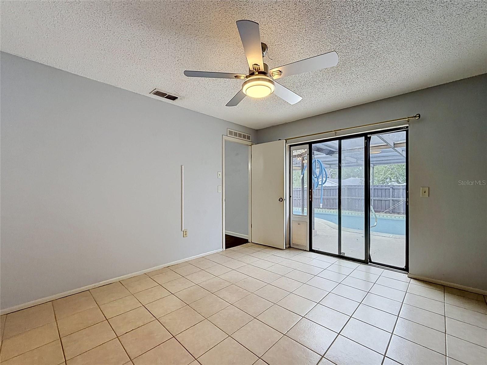 FOREST OAKS - Residential